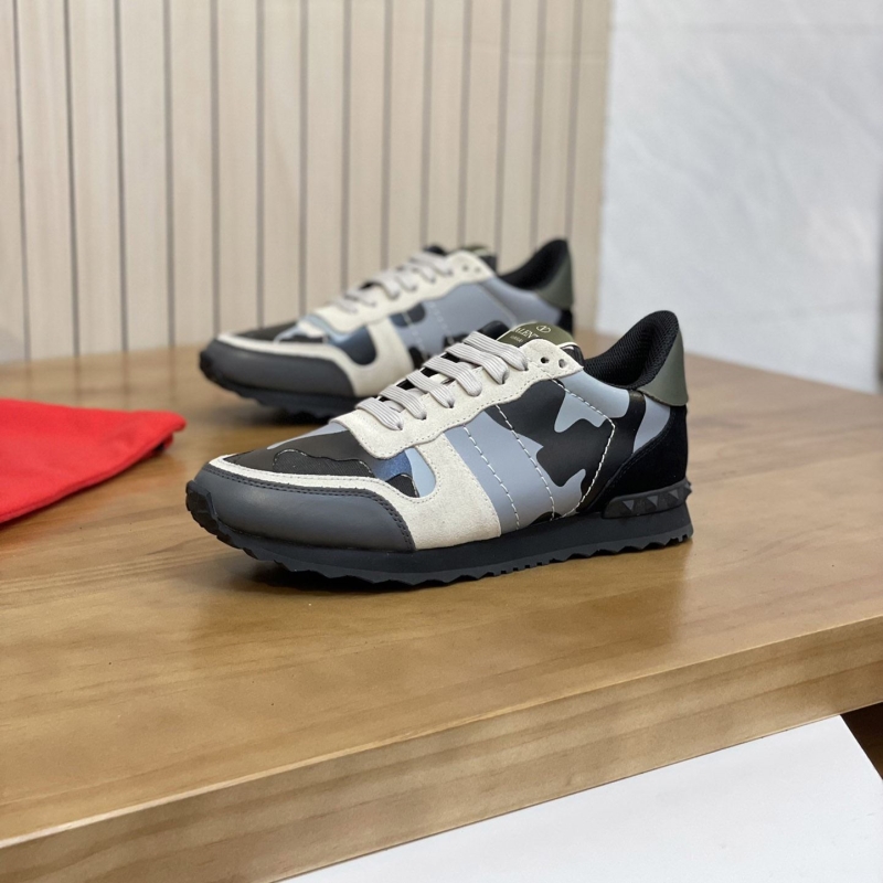 Valentino Sneakers